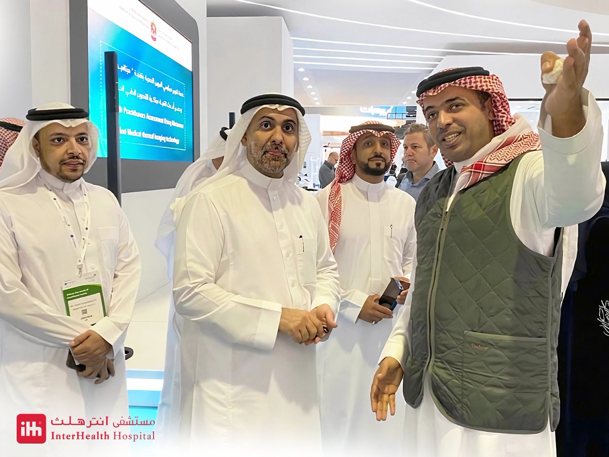 IHHKSA's tweet photo. تفضل معالي وزير الصحة المهندس فهد عبدالرحمن الجلاجل بزيارة جناحنا بمعرض@Arab_Health
@SaudiMOH
وقام باستقباله الرئيس التنفيذي د. معتق الشهراني
حيث شرح لمعاليه عن امكانيات المستشفى والمجموعة الكندية وتوسعها بالمملكة والتوسعات التي سيتم تشغيلها قريبا
#arabhealth2023
#Interhealth https://t.co/RmR69JdNb2