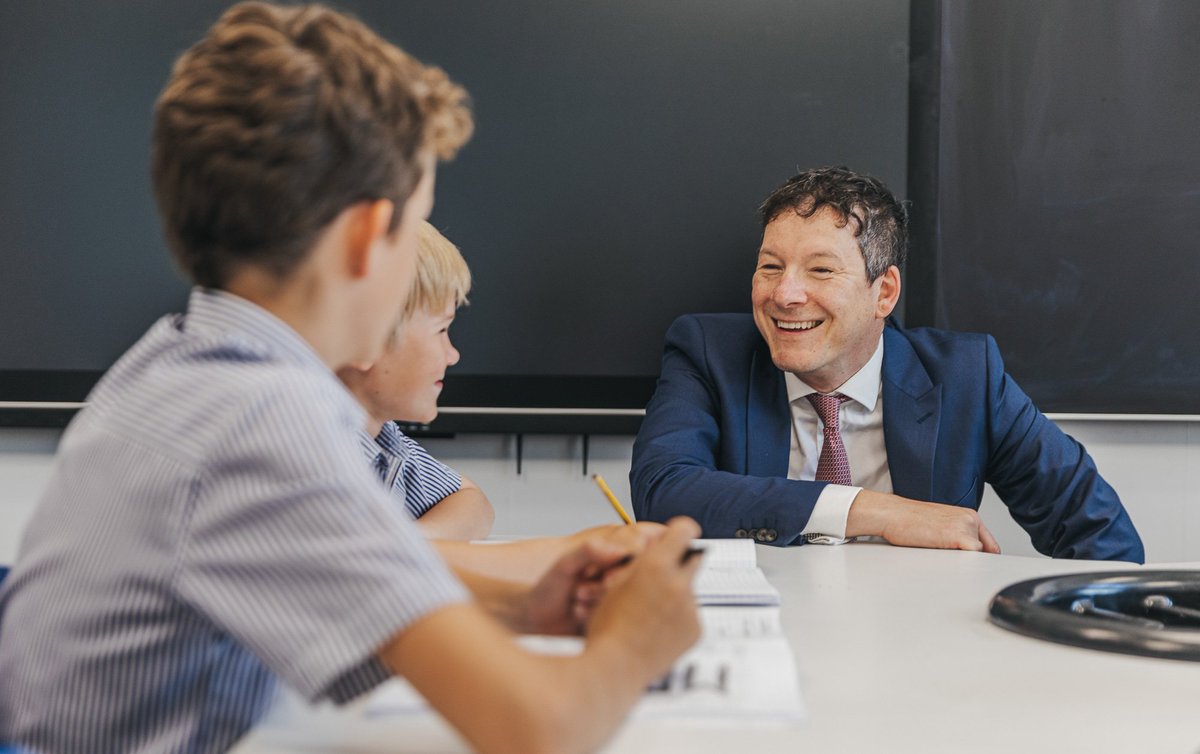 Is your child heading off to senior school? Mr Nick Baker, Headmaster <a href="/Beacon_School/">The Beacon</a> in Amersham gives some tips on how to prepare your child for senior school. Click here to find out more and ensure you are ready: chilternchatter.com/how-to-prepare… 
#BePrepared #SeniorSchool #Preparation