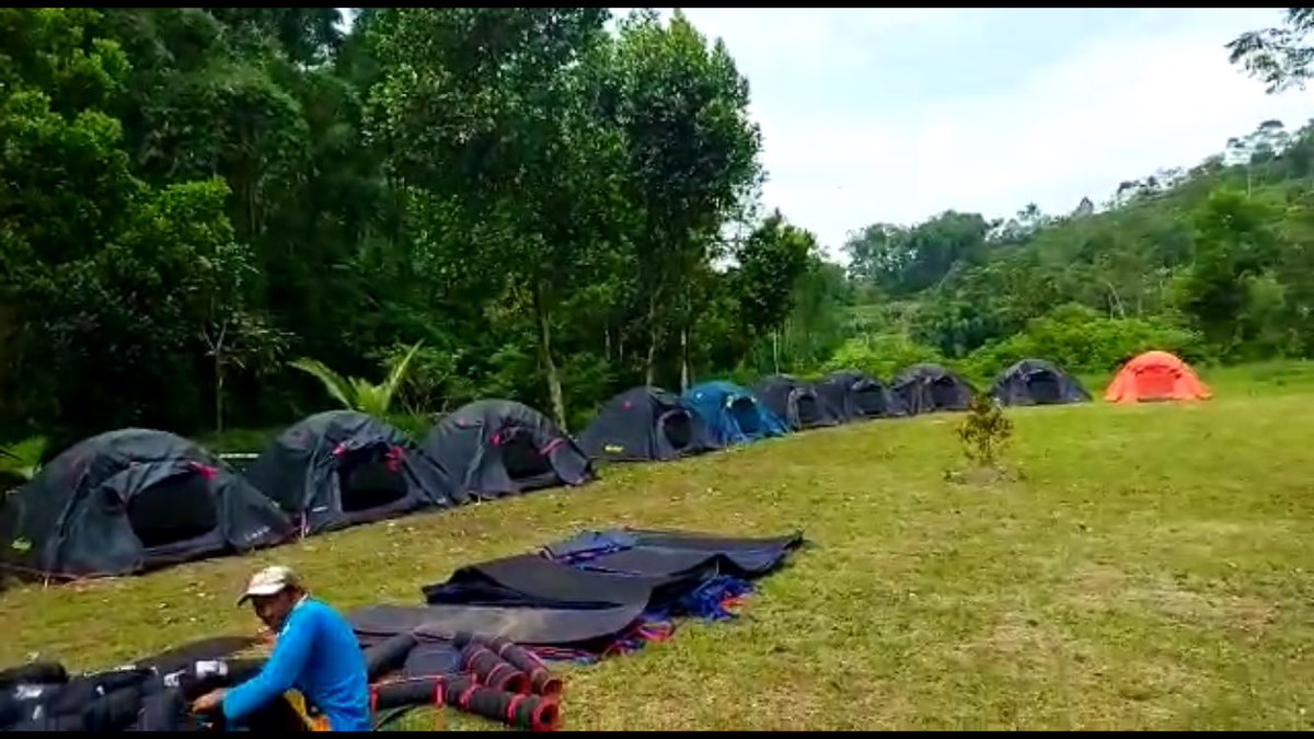 indrald85's tweet image. Ledok Amprong Desa Gubugklakah Kab. Malang. River Side Outbound and Camping Ground

#kabarmalang #outboundmalang #teambuilding #campinggroundmalang