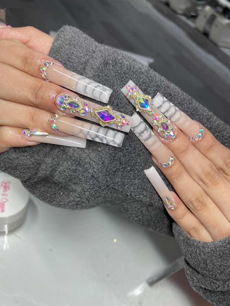 LOnailedit's tweet photo. Book today with us at Kosmo Salon 361-334-3407 #kosmosalon #kosmo #nailsalon #salon #CorpusChristiTX #texas #corpus #corpuschristi https://t.co/TvXKkbe73z