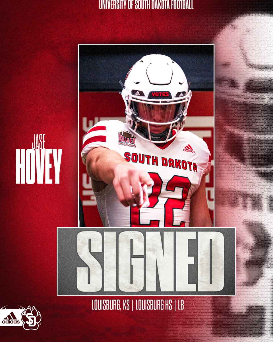 South Dakota Football tweet media