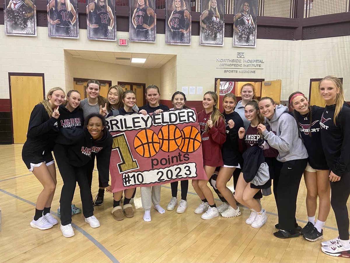 Congrats to BRILEY ELDER, who hit 1,000 career points! Hook ‘em! 🤘