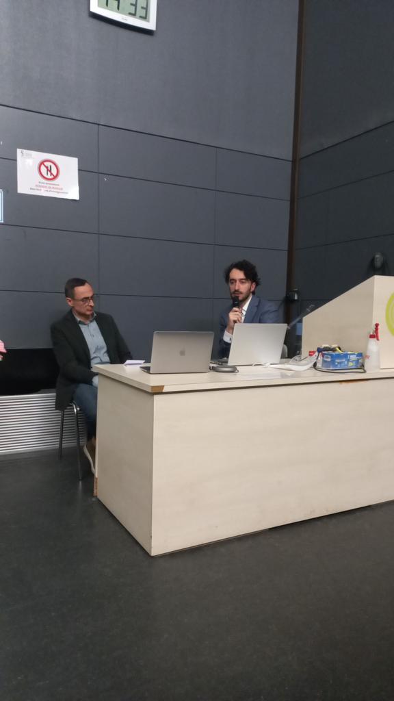servanne_m's tweet photo. @mesinatra @Univ_CotedAzur @peppecavallari @Inatheque1 Listening now Andrea Scaranari and Emanuele Balissino from @Mediasetitalia on the concept of "preziose". https://t.co/a70HIZ6PXr