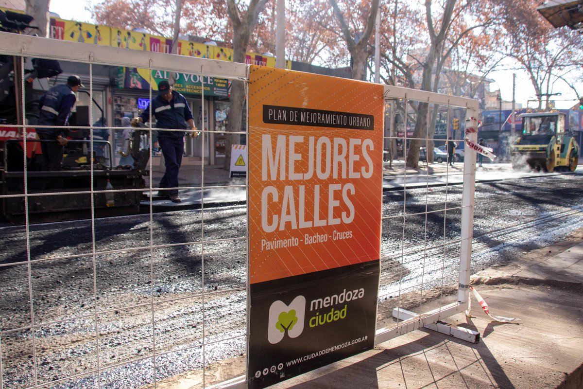 Maxi_Garrido1's tweet photo. ¿En algún momento vez te crusaste con estos carteles por la Ciudad? Acá abajo te explico de que se trata👇🏼 https://t.co/CRw6PPDsU5