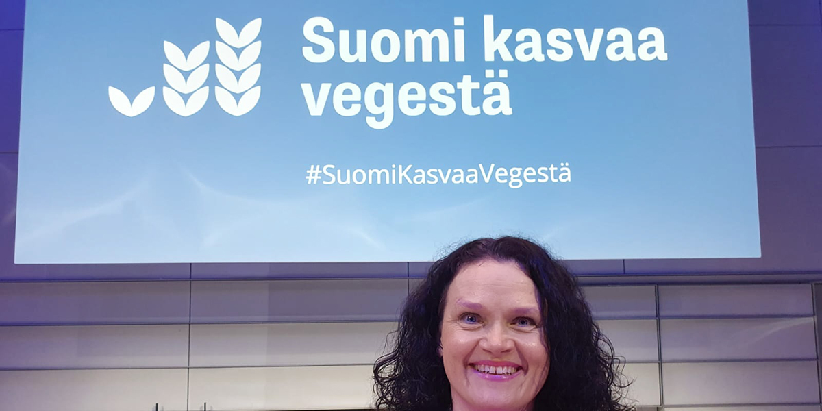 Olemme mukana  #SuomiKasvaaVegestä, lähes 30 toimijan kannanotossa, jonka tavoitteena on luoda kasvipohjaisella ruualla Suomeen talouskasvua ja lisätä vientiä <a href="/anttila_heli/">Heli Anttila</a> Fazerilta: Innovoimalla ja investoimalla rakennamme tulevaisuuden kasvun. Lue lisää:fal.cn/3vxtl