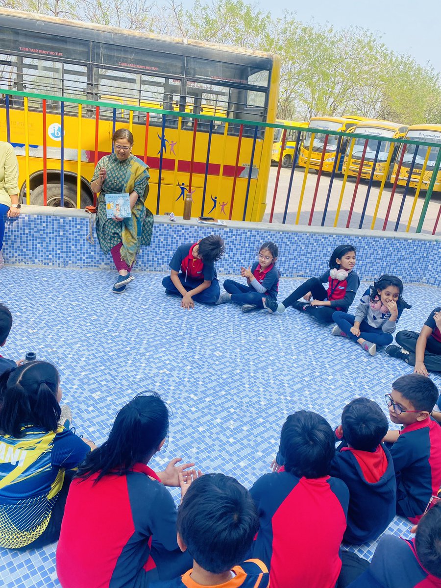 narangsimran39's tweet photo. “Joy of little things “! Celebrating World Read Aloud Day! @FSSurat @kruti_dholu @MariyamBaxamusa https://t.co/FnBU4BdA5B