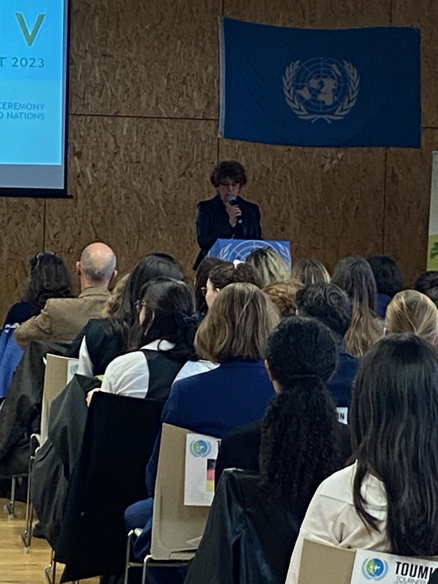 LpoFrancoise's tweet photo. Opening ceremony of the 5th Model United Nations conference @LpoFrancoise. 220 students from 5 French, British, Italian high schools will debate, in English, on different topics, 3 days long.
Welcome to our attendees and guests. Warm thanks to our board of directors. https://t.co/646LUFwnnU