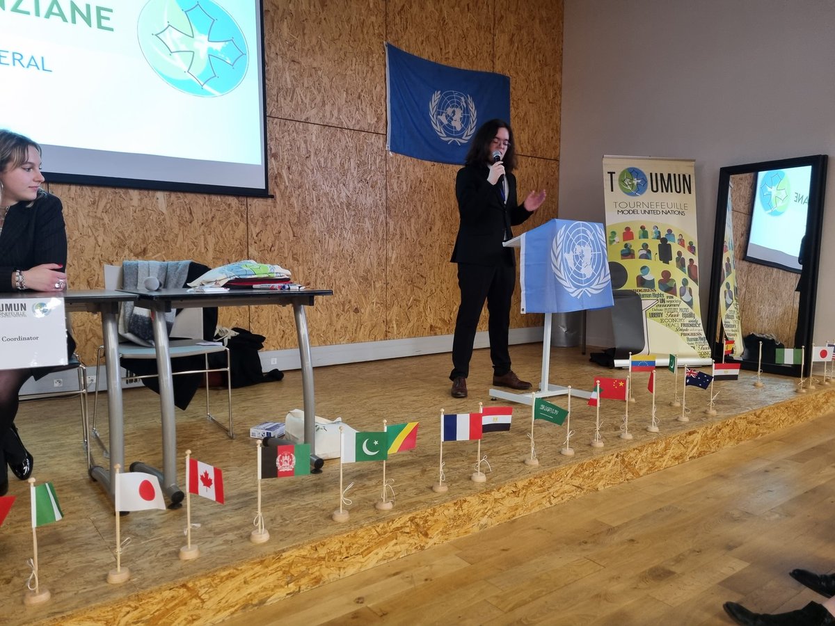 LpoFrancoise's tweet photo. Opening ceremony of the 5th Model United Nations conference @LpoFrancoise. 220 students from 5 French, British, Italian high schools will debate, in English, on different topics, 3 days long.
Welcome to our attendees and guests. Warm thanks to our board of directors. https://t.co/646LUFwnnU