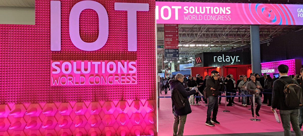 Aquí passant una bona estona descobrint el que es presenta a l'#IOTCongress amb la <a href="/CPratdepadua/">Carme Pratdepadua</a>, entre les pantalles al•lucinants de l'#ISE2023! @ticsalut