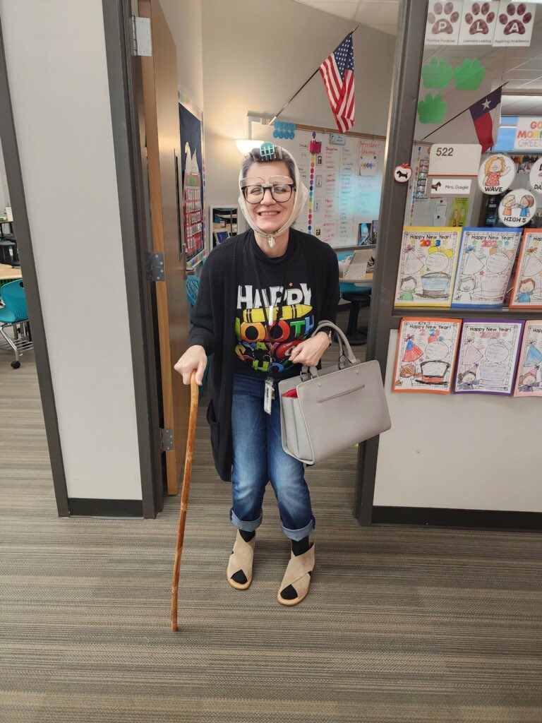 Happy 100th day of school from Granny Daigle. I’m subbing for my granddaughter today <a href="/MahaffeyKISD/">Mahaffey Elementary</a>  in <a href="/KleinISD/">Klein ISD</a> 👵🏻 Can’t wait to see what the youngins can do.