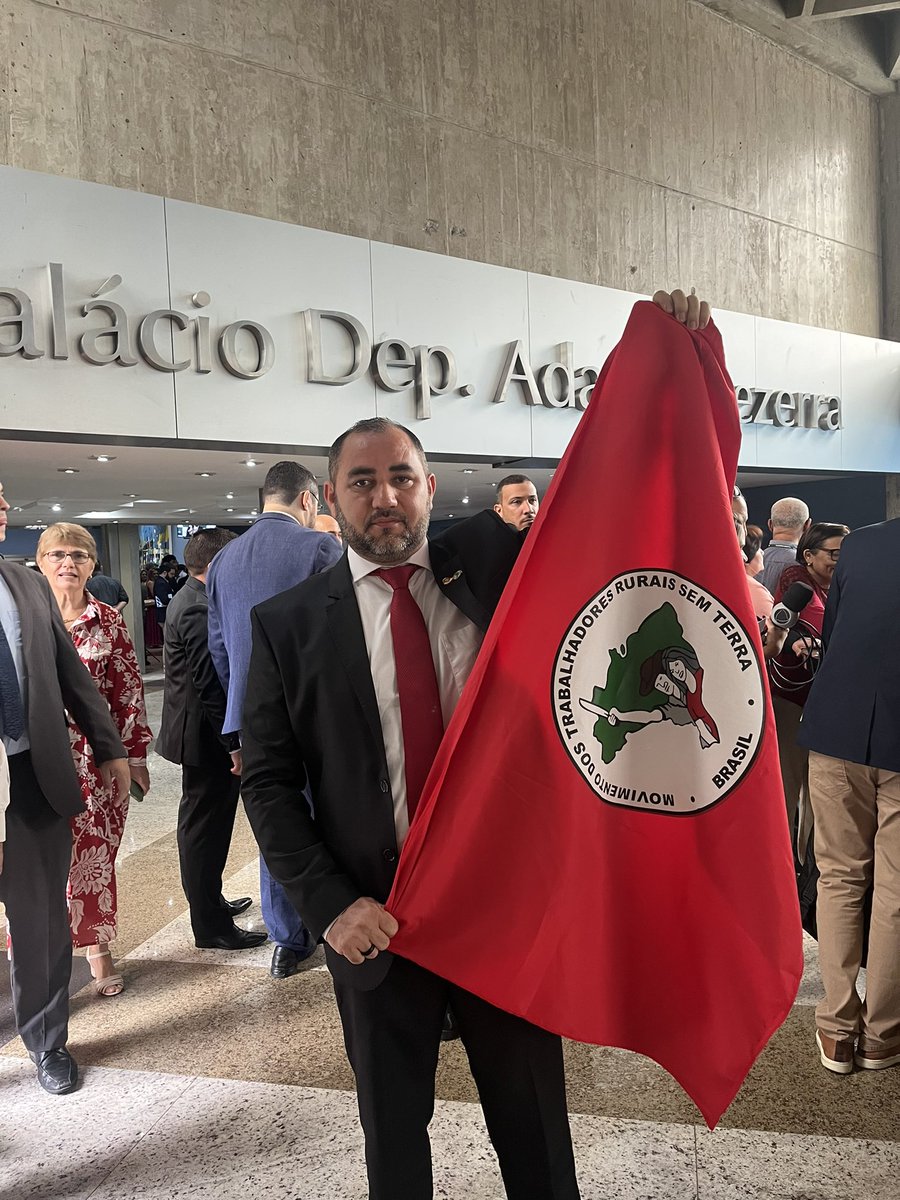 MissiasDias's tweet photo. Vai ter Sem Terra sim no parlamento cearense!
#MandatoEmMovimento #ocupandoparlamento #mstceara #ptceara https://t.co/lK7zcTb4as