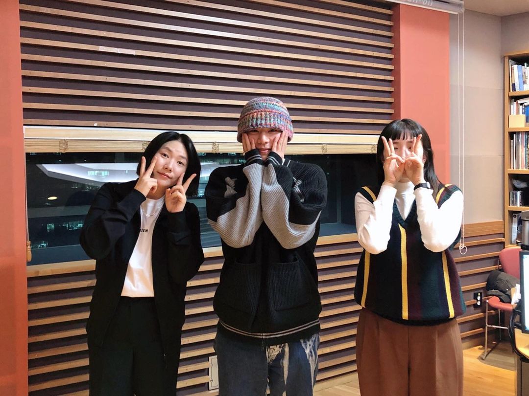 mattwoosoek's tweet photo. Finally guesting radio again after 2 months, thank you for welcoming me back warmly, Okdal noonimdeul. https://t.co/qqYuHcoFI0