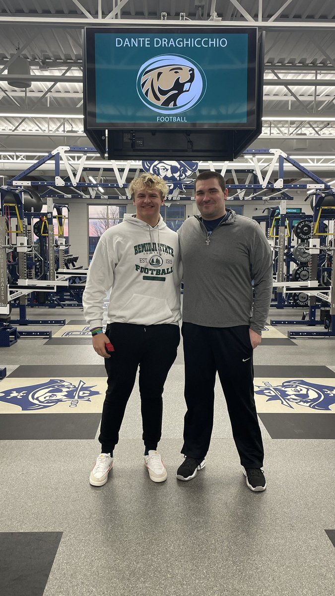 cdraghicchio's tweet photo. Congratulations @DDraghicchio! @BSUBeaversFB Bound.  Thank you to all who were a part of the journey.  #BlessedAndGrateful https://t.co/0ED4awnJMB