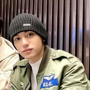 ilyukheiw's tweet photo. IM SO SO SO SO HAPPY 😭😭😭😭😭 https://t.co/ilURUCj7Kk