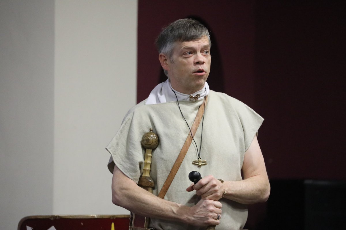 mgs_1515's tweet photo. A huge thank you to the classical author @BenKaneAuthor who came to discuss “The Life of a Roman legionary” with our year 8 pupils and helped to bring the Classical world alive with an engaging talk and demonstrations with life-like armour and equipment. #thankyou #classicalworld https://t.co/4vn1j2WdhI