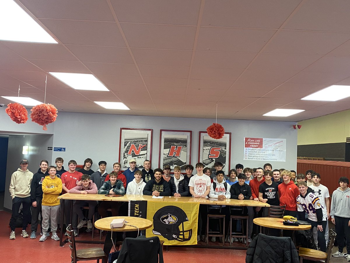 Neenah Activities tweet media