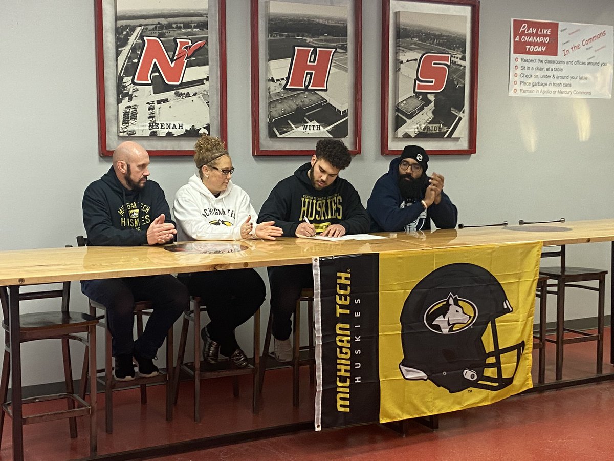 Neenah Activities tweet media