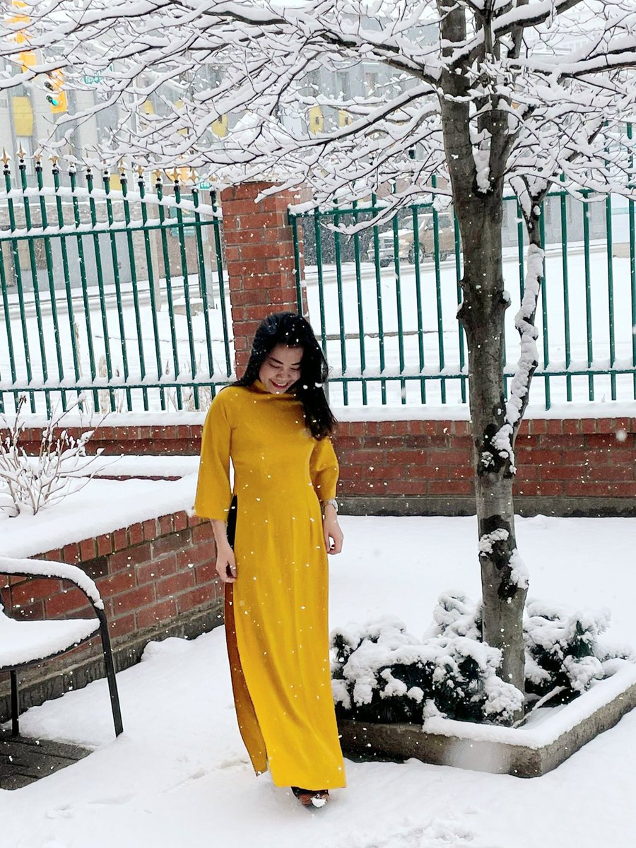 My Lunar New Year was great when I celebrated our biggist holiday with friends. I love this photo since it combines the East (Ao Dai, traditional dress of Vietnamese women) and the West (Winter in Canada). This photo aslo represents my spirit to overcome difficulties in Canada.
