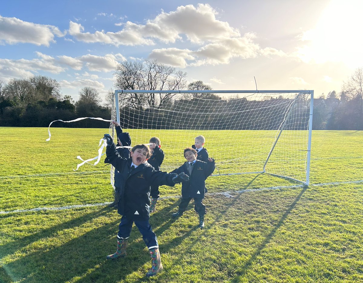 Spratton Hall (@sprattonhall) on Twitter photo 🌬️ To make the most of yesterday's blustery weather Miss Yeo's Reception class took their phonics lesson outdoors.
#sprattonhall #sprattonspirit #northamptonshire #reception #ruraleducation 🌬️ To make the most of yesterday's blustery weather Miss Yeo's Reception class took their phonics lesson outdoors.
#sprattonhall #sprattonspirit #northamptonshire #reception #ruraleducation