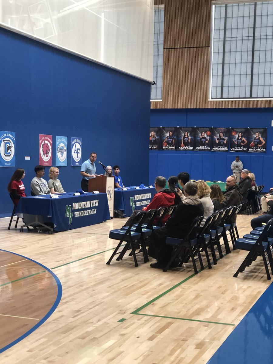 Congratulations to our Thunder athletes who participated in National Signing Day! Here's the link in case you missed it (fast forward to 32 minutes) youtube.com/watch?v=rgHPyQ…