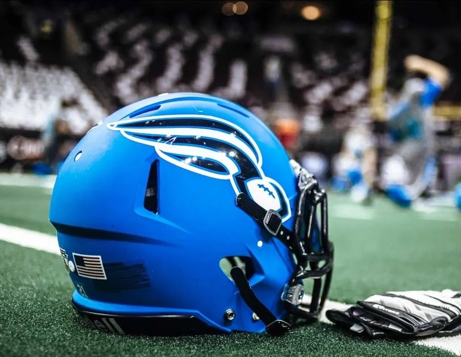 stoolgambling's tweet photo. Since the Arena Football League is returning, here’s a reminder that the Philadelphia Soul’s helmets ROCKED https://t.co/kJ847oWY1M