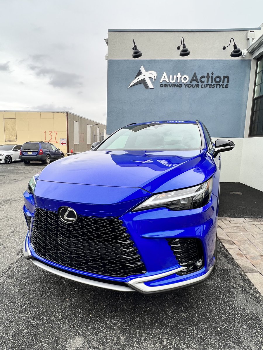 AutoActionNJ's tweet image. Lexus Rx350 COLOR CHANGE COMPLETED✔️Looks incredible! Some picture of the process included. Stay tuned for more 💯 #carcolorchange #colorchangewrap #lexus #kelinworth #colorchangeprocess #autoaction #autoactiontech