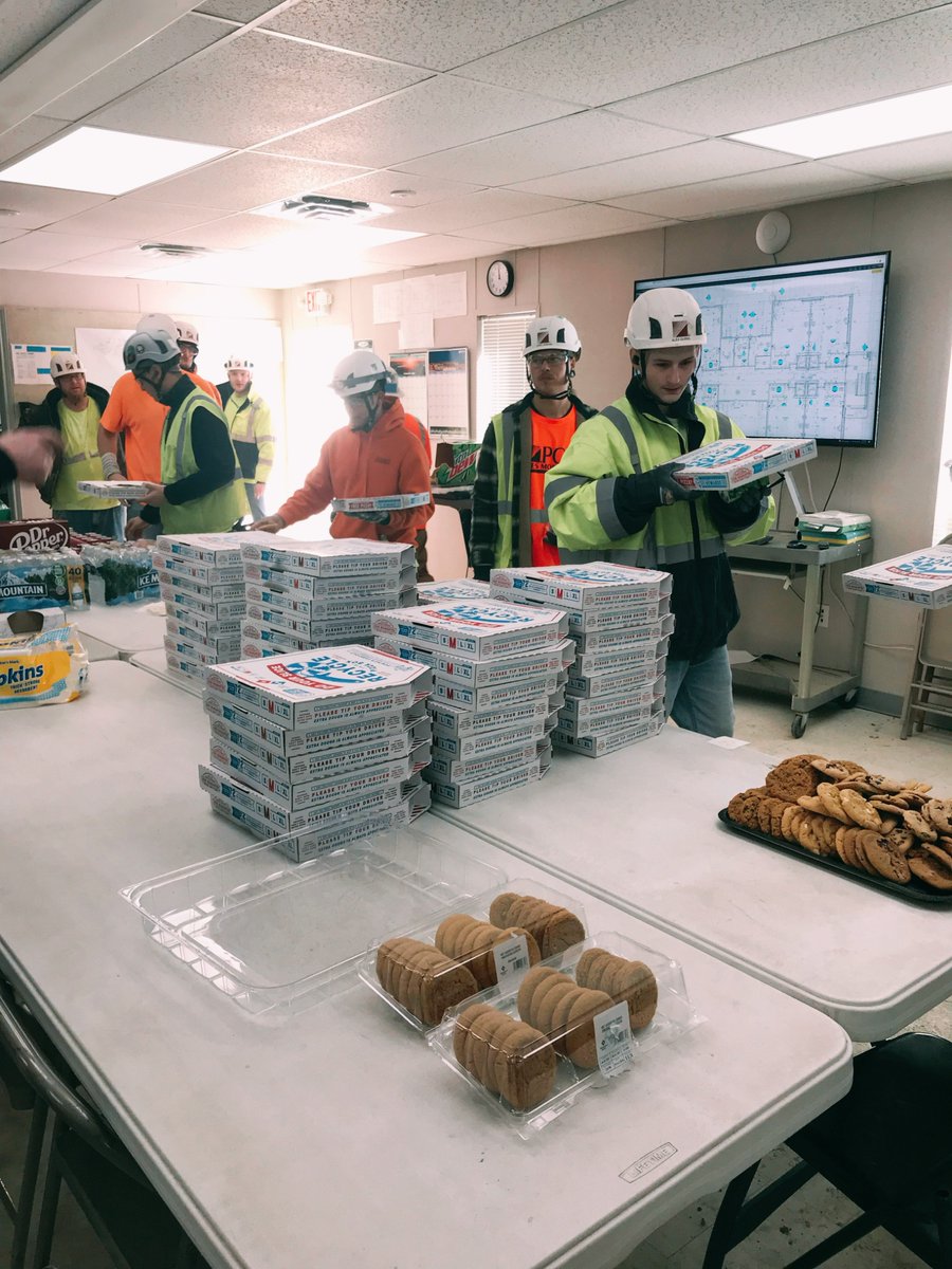 Today we celebrated our 400 Day Safety Lunch at Valerius Elementary School in Iowa! Thank you to everyone for being safe!