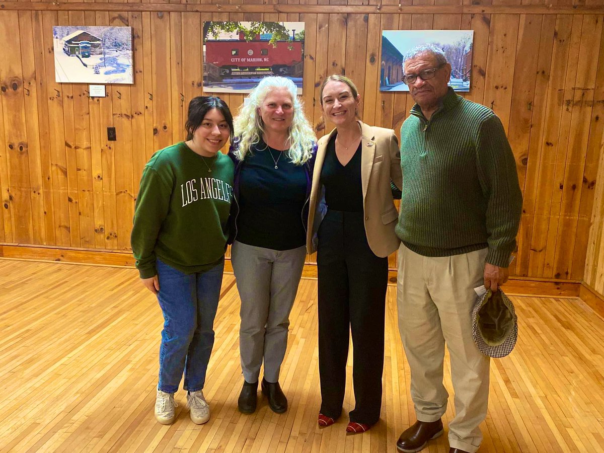 abreezeclayton's tweet photo. a big thank you to📍McDowell County and📍Catawba County for letting me speak to your Dems and sending me home with a little campaign swag! The #StatewideTour continues today — we’ll be in Cabarrus County later to speak with folks! Come on out! 🤠✨ https://t.co/x5VolD3wtP