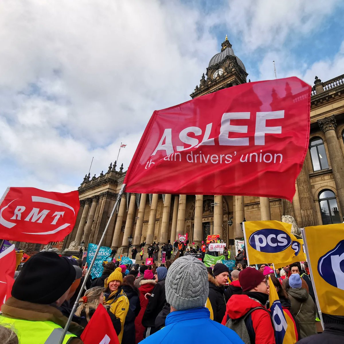 @JaneAitchison @NaomiPohl @UniteNEYH @PCSYHRegion @UCULeedsTrinity @leedsbeckettucu @LeedsUniUnite @TUCYorksHumber Great turn out today, across so many unions and organisations.

#EnoughIsEnough #RightToStrike