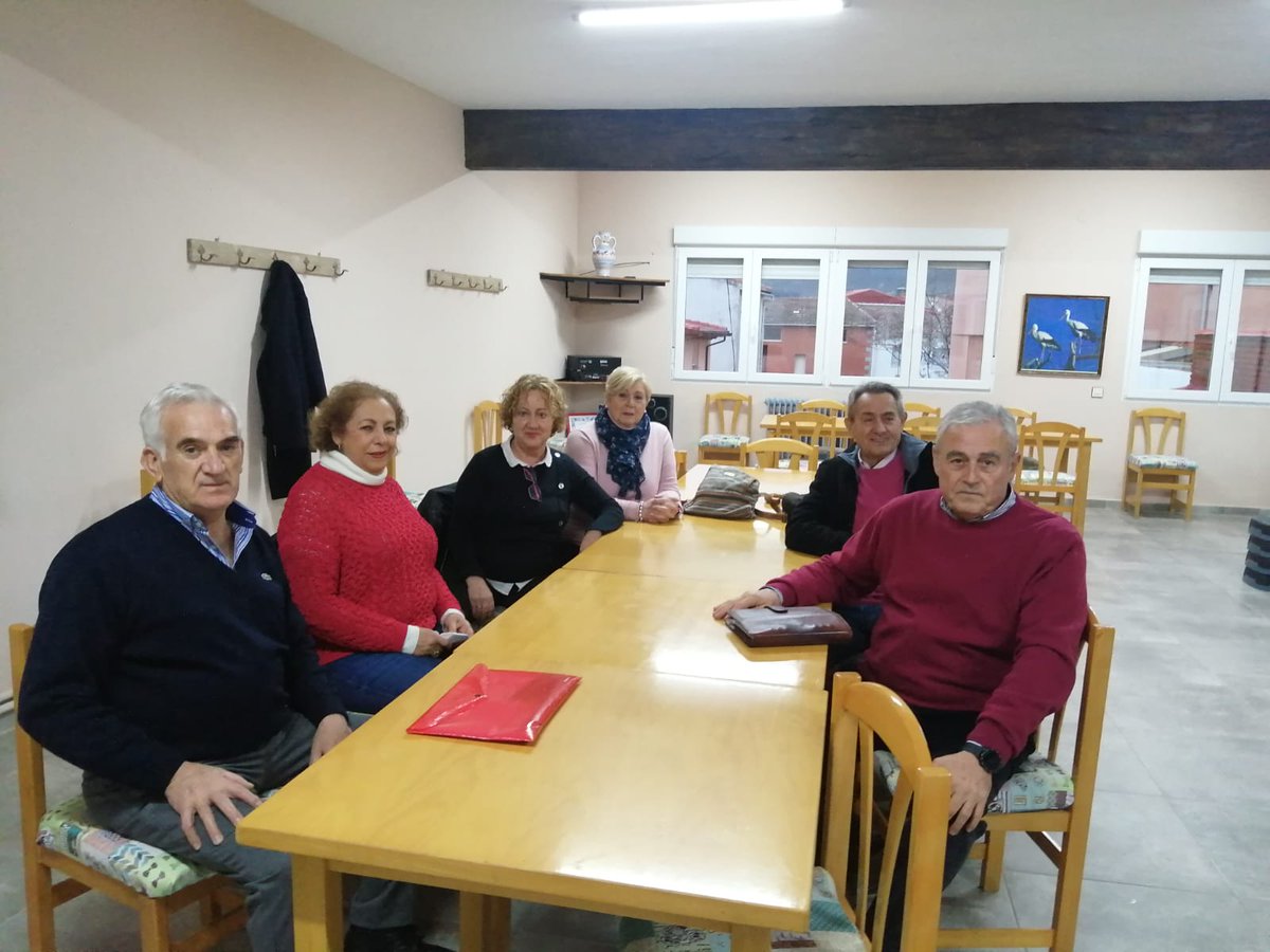 A21sierraoeste's tweet photo. Se reinicia el proyecto de la asociación de jubilados de Cenicientos. Para mejorar las condiciones de vida de los socios y su integración en las actividades que el colectivo lleve a cabo. Los jubilados  se están agrupando en la formación de una asociació

https://t.co/g2gsLiO7vD https://t.co/e3lpetfBM7