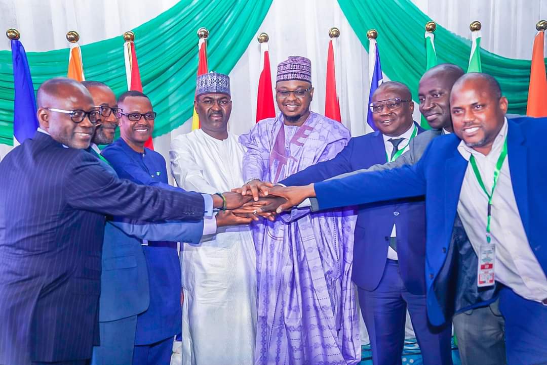 RealSmartAfrica's tweet photo. @DGSmartAfrica, Mr. Lacina Koné, and West African Digital Economy Ministers including @ProfIsaPantami, Minister of Communications and Digital Economy of Nigeria united to advance the region's digital economy further at the #digitaleconomyconference which ended today in Abuja. https://t.co/ll4U7mDSI1