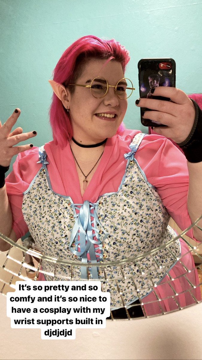 kirkwallcosplay's tweet photo. *powerslides into Baldur’s Gate* WHERES THE SILLY VAMPIRE ELF
Finished up my BG3 PC (alternative title: me if I was a dnd character) & i just love it I feel so confident and cute 🥰 I can’t wait to be Astarion bait at CosExpo 😈
#baldursgate3 #cosexpo #cosplay @larianstudios https://t.co/EcljbjpZJe