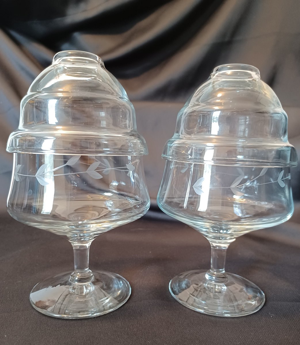 mbchase4's tweet image. Excited to share the latest addition to my #etsy shop: Set of 2 Vintage Shrimp/ Seafood Cocktail &amp;amp; Liner. By Princess house. Hand Blown with Etched Heritage pattern. Excellent Condition!!it etsy.me/40jZCQa #princesshouse #crystal #vintage #handblownglass
