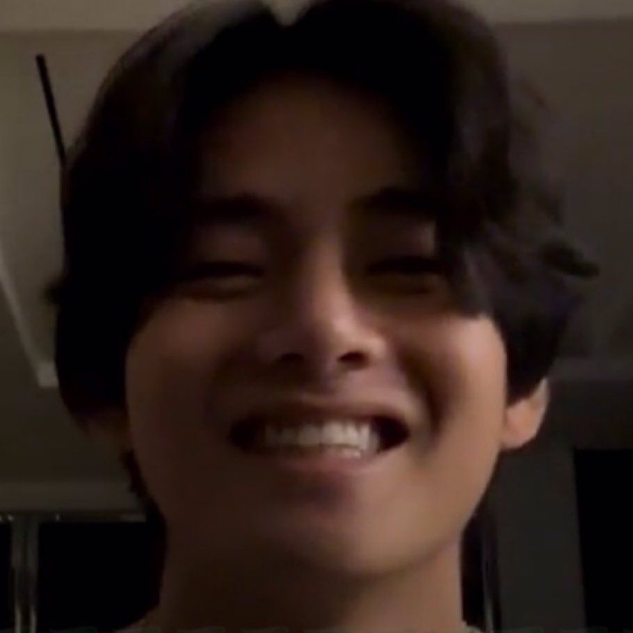 tetispam's tweet photo. tae’s smile when he saw bam🥺 https://t.co/1XktUoUnAJ