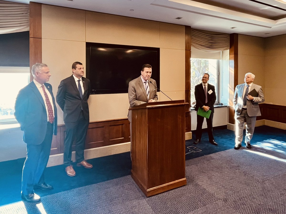 JennyNieto97's tweet photo. Thanks @CALifeSciences @biocom @RepScottPeters @RepDavidValadao for a very inspiring introduction to California’s world-leading life sciences sector for the California Congressional Delegation’s bipartisan “freshman class”! https://t.co/Jzpk5d4ChF