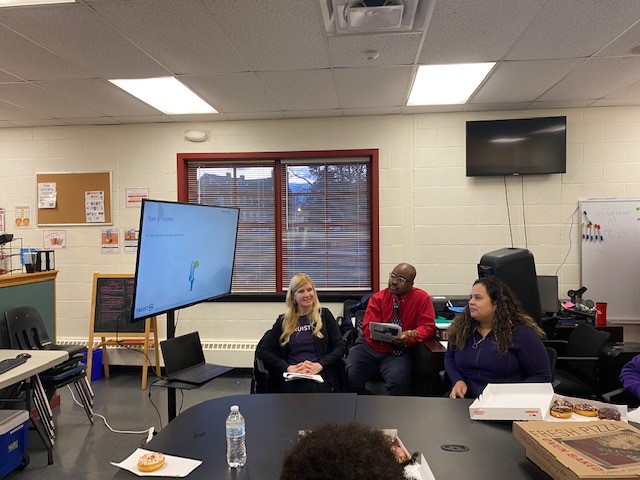 LegacyTreatment's tweet photo. Thank you to Truist Bank's Jaime Whalen, Reginald Barrett and Jessica Blount for presenting a very informative workshop on Financial Literacy to the teens of Legacy Treatment Services' Dreamers Program last week! 
@BankTruist https://t.co/UihmrQtBU3