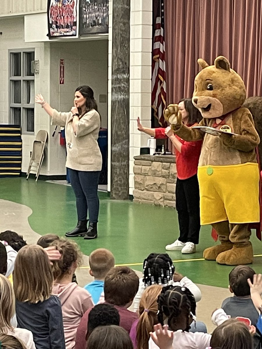 Debby Smith (@mesdebby) on Twitter photo Short the Squirrel helped <a href="/MunfordElem/">Munford Elementary</a> kick off our February Fluency Challege with <a href="/MrsMitchell_MES/">Jodi Mitchell</a> #shortthesquirrel Short the Squirrel helped <a href="/MunfordElem/">Munford Elementary</a> kick off our February Fluency Challege with <a href="/MrsMitchell_MES/">Jodi Mitchell</a> #shortthesquirrel