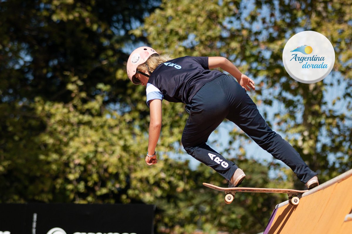 #Skatebording Mundial Sharjah🇦🇪

En la 1ra jornada de competencia en Emiratos Árabes Unidos, Aldana Bertran y Ailin Arzua lograron superar la fase clasificatoria del Street y avanzar a los 4tos de final del viernes 03.

Bertrand fue 22da con 37,97 pts y Arzua 23ra con 36,86.
