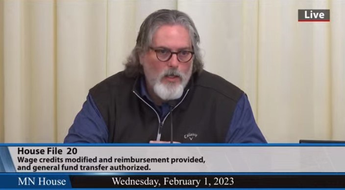 EducationMN's tweet photo. Giving hourly school workers like Bill Schwandt access to unemployment benefits is a common-sense fix that will help curb the exodus of dedicated and skilled employees who are crucial to our students’ success and well-being. #mnleg #edmnvotes #rESPect https://t.co/79ejxN6hkd