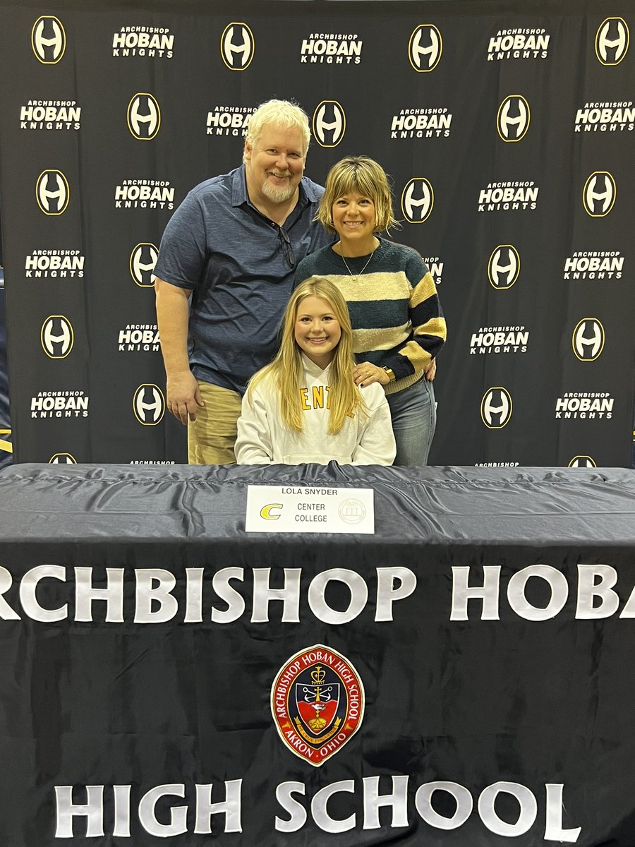 Congratulations to Lola Snyder who has decided to continue her academic and athletic career as a Colonel at Centre College! #proudknights
