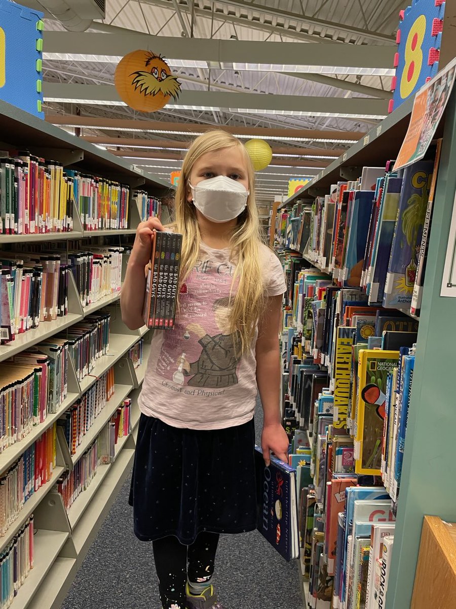 mclsnj's tweet photo. We're sharing a few more of our excited winners of the #WinterReadingProgram this year! They received boxed sets of book series. We had 128 participants who read over 800 books!
Thank you for another wonderful winter reading program! ππ
#njlibrarysnapshot #librarylovers https://t.co/nkM6Jw5hfS