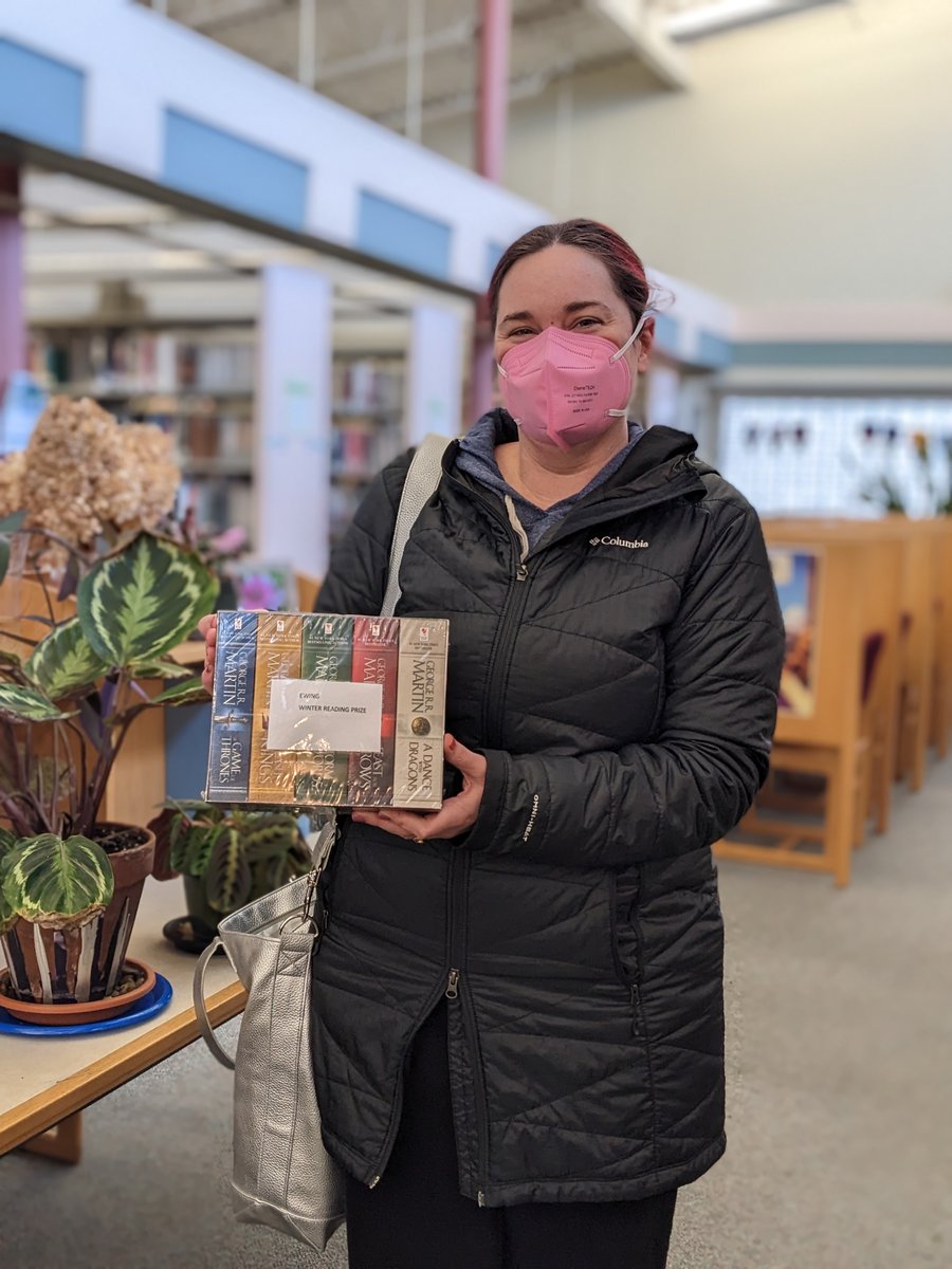 mclsnj's tweet photo. We're sharing a few more of our excited winners of the #WinterReadingProgram this year! They received boxed sets of book series. We had 128 participants who read over 800 books!
Thank you for another wonderful winter reading program! ππ
#njlibrarysnapshot #librarylovers https://t.co/nkM6Jw5hfS