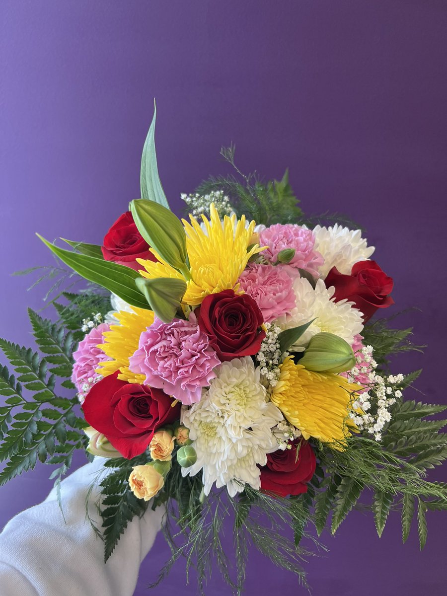 PetalsWinnipeg's tweet photo. #valentinesday #winnipeg https://t.co/lc1wL9XInG