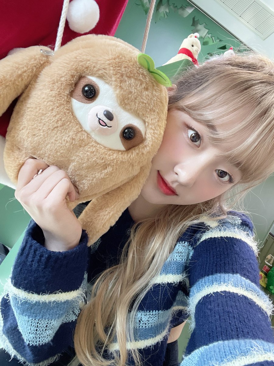 cignature_J9's tweet photo. 티타남 오디션 나같은 인재를 못알아보다니… 
다음에 에버랜드 또 놀러가야겠어용! 
그런데 패니들은 무서운거 잘타나??! 🤔난 잘타지롱🤪

#cignature #시그니처 #Chloe #클로이 https://t.co/AZwEf7qaJU