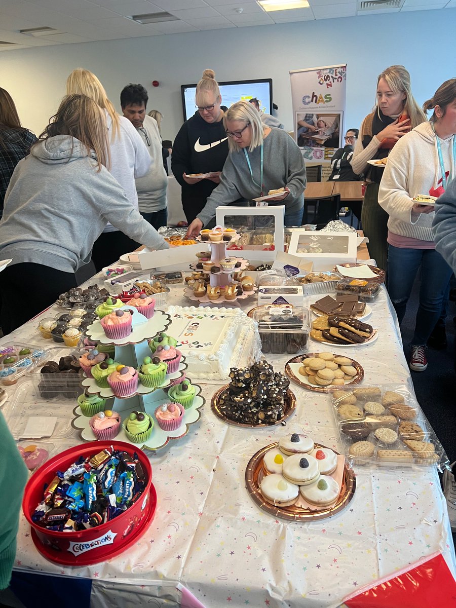 WardlawLeigh's tweet photo. Super proud of SWAP Nursing students for helping bring together fundraising coffee morning for @supportCHAS ๐๐
Not a dry eye in the house with our guest speakers from CHAS ๐ข@madkirky @elainemconnell @NewmanKirsteen @SLCek
#keepthejoyalive https://t.co/wvwdYaA9lH