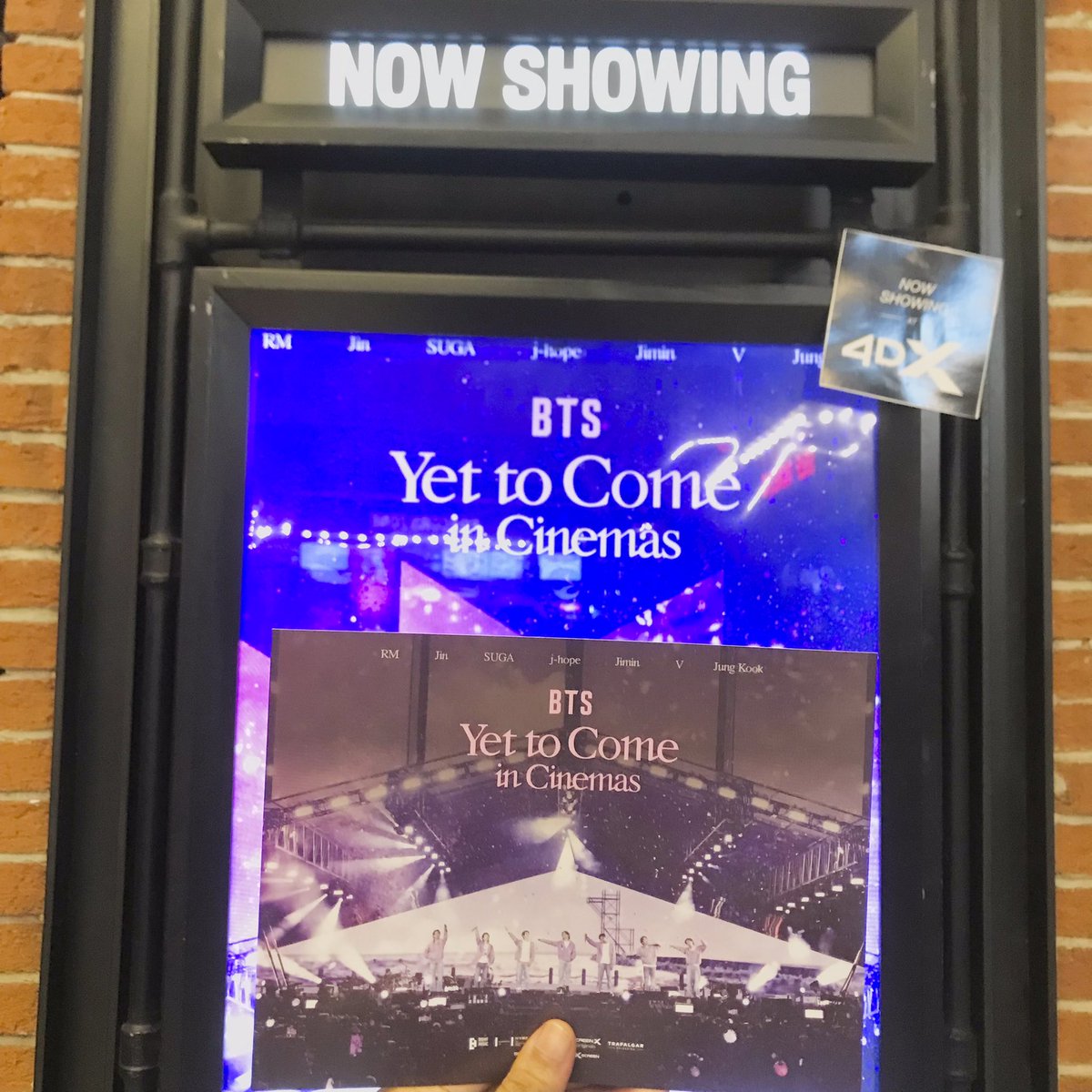 heeseoin's tweet photo. Thank you so much 😭💜@warehousebyrexa @jpmerchrexa @GalleryRexa untuk hadiah ticketnya
Masih gak nyangka bisa nonton YTC in Cinema di hari pertama, selama nonton bahagia sedih campur satu 😭💜 jadi makin kangen sama BTS
Untuk para admin sehat selalu dan dilancarkan  usahanya💜 https://t.co/8wsq88JRwP