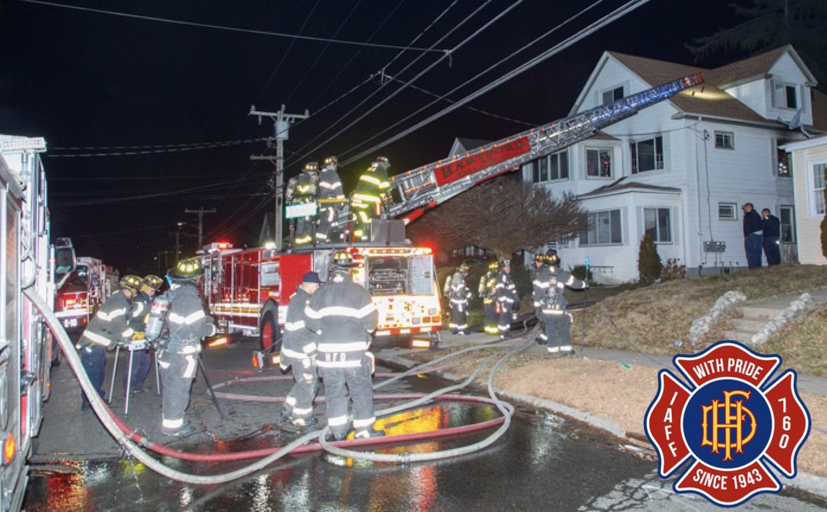 HartfordFire760's tweet photo. North end companies responded to a working fire overnight in a residential building on #Holcomb Street. #HFFLOCAL760 https://t.co/z5nvBEKuCu