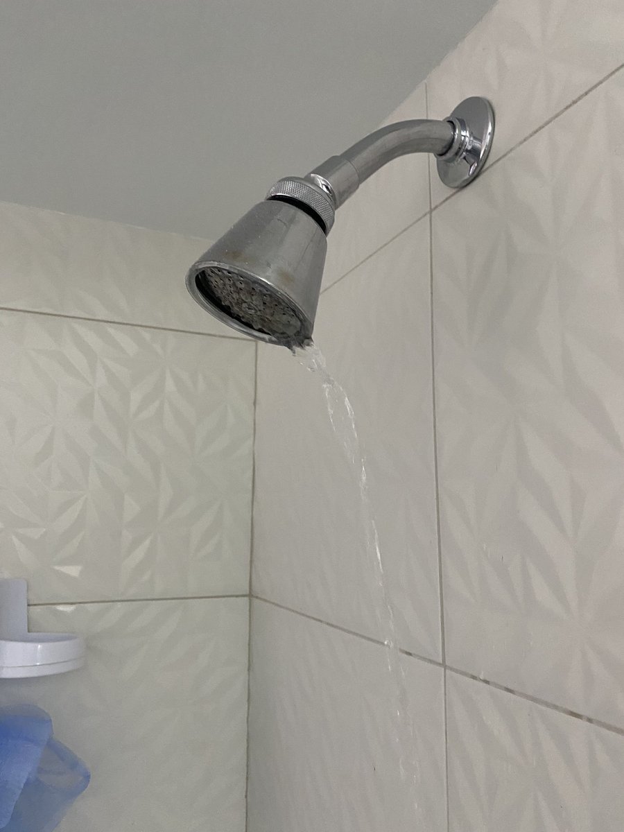 alexvazquez38's tweet image. No mamen!!! No hay agua!!! #PoderosoFurioso