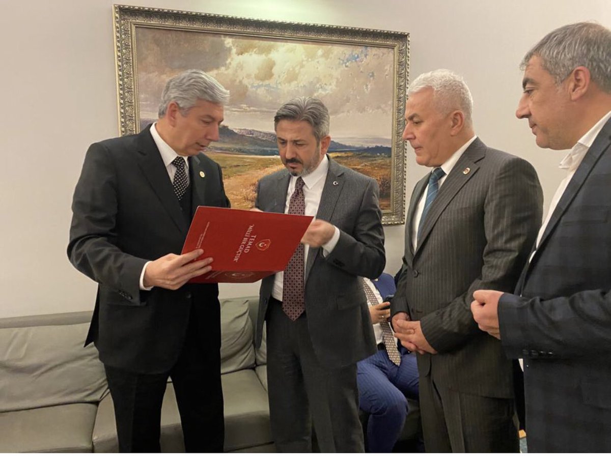 temadankara's tweet photo. TBMM Milli Savunma Komisyon Başkanı Sn. Ahmet AYDIN’a, MSB’lığı tarafından hazırlanan “kanun teklifi tasarısının” bilgilendirme görüşmesini yaptık. TEMAD GENEL BAŞKANLIĞI https://t.co/yaEAAhvopw