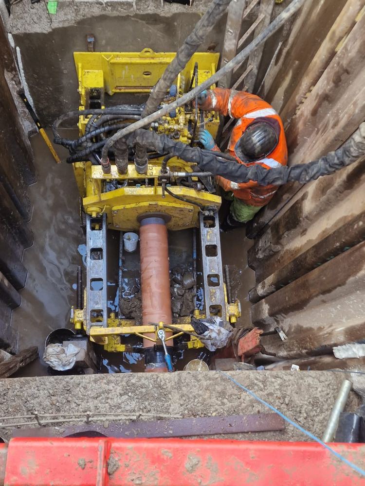 trenchlessuk's tweet photo. #whitby project now completed!! 46m of @Naylor_Ind DN150 Denlok #clay jacking #pipe was installed to accurate line and grade using our #guidedaugerboring system.
https://t.co/ychJunpOUD
#teamtrenchless #trenchlesstechnology #augerboring #thrustboring #naylor #naylorindustries https://t.co/YD5otLf1g2